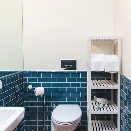 Aposentus - Your In Almada Living Apartment Porto
